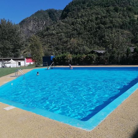 Simplonblick - Self Check-In Motel Raron ภายนอก รูปภาพ